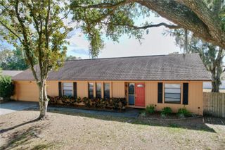 2205 ROSLYN LANE, Lakeland, FL 33812