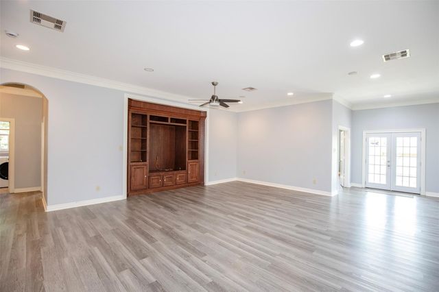 2535 Broadway Street, Dickinson, TX 77539