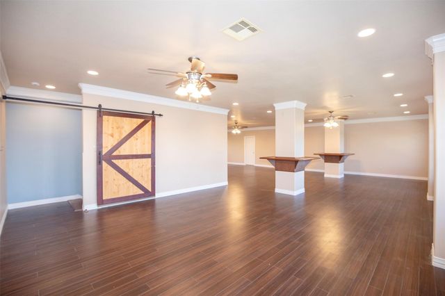 2535 Broadway Street, Dickinson, TX 77539