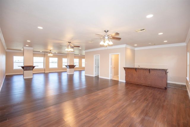 2535 Broadway Street, Dickinson, TX 77539