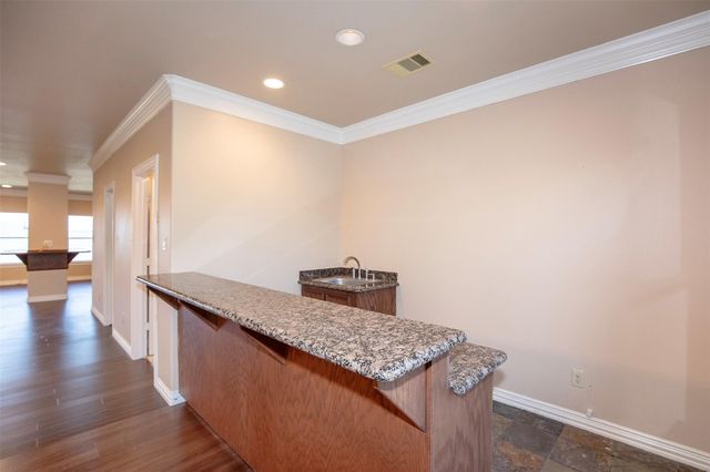 2535 Broadway Street, Dickinson, TX 77539