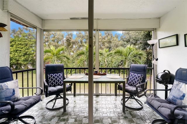 300 S Hollybrook Drive 302, Pembroke Pines, FL 33025