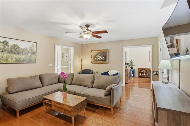 3214 Flint Lock Way NW, Marietta, GA 30064