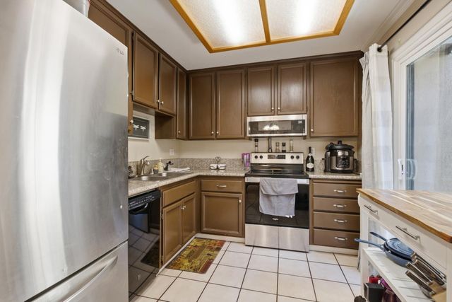 7413 Sunrise Blvd, Citrus Heights, CA 95610