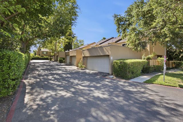 7413 Sunrise Blvd, Citrus Heights, CA 95610