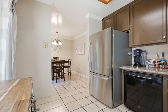 7413 Sunrise Blvd, Citrus Heights, CA 95610