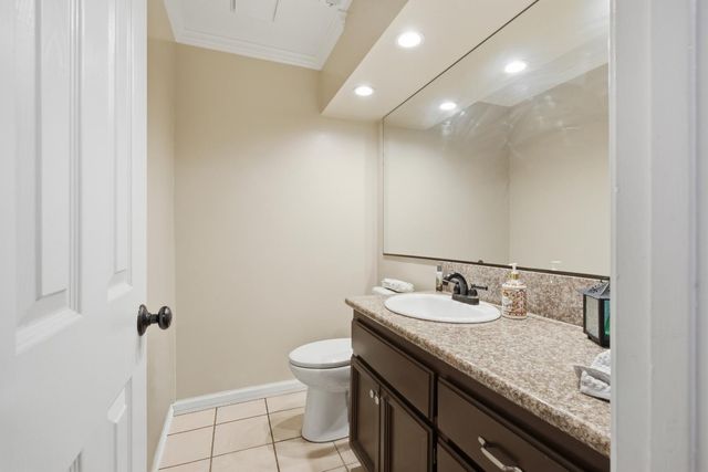 7413 Sunrise Blvd, Citrus Heights, CA 95610