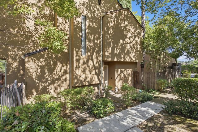 7413 Sunrise Blvd, Citrus Heights, CA 95610