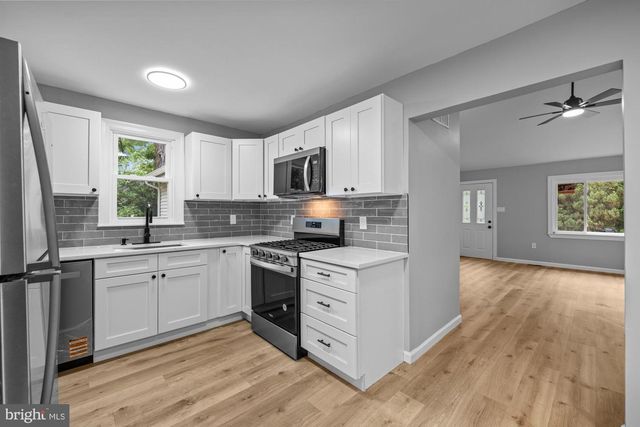 111 LINDEN TER, Williamstown, NJ 08094