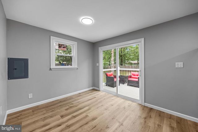 111 LINDEN TER, Williamstown, NJ 08094
