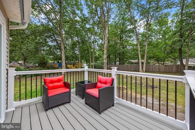 111 LINDEN TER, Williamstown, NJ 08094