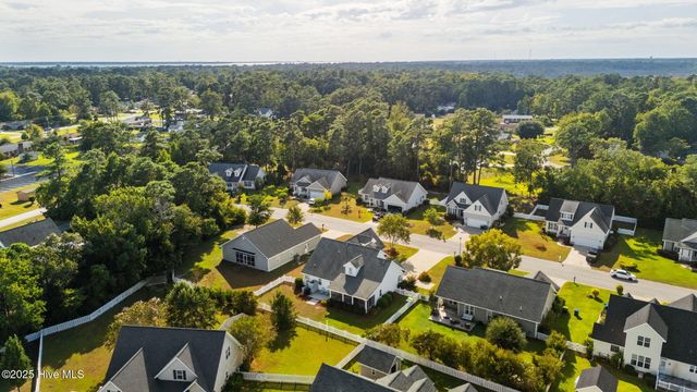 1002 Palmer Way, Morehead City, NC 28557
