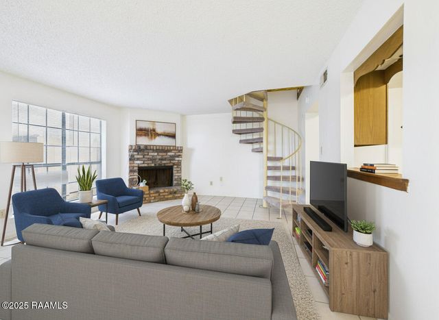 108 Shekel Drive C, Lafayette, LA 70508