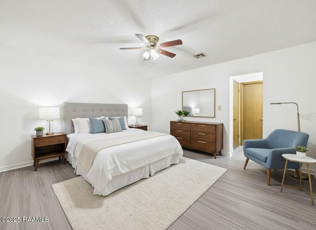 108 Shekel Drive C, Lafayette, LA 70508