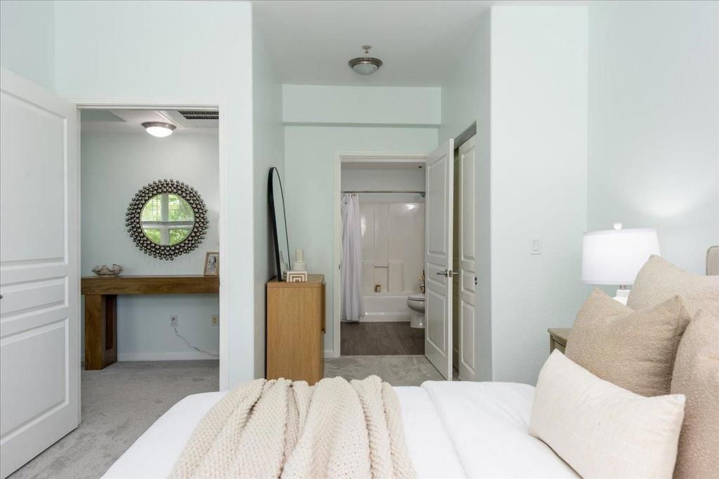 Image 11 of property listing at 453 E Okeefe Street 307, East Palo Alto, CA 94303