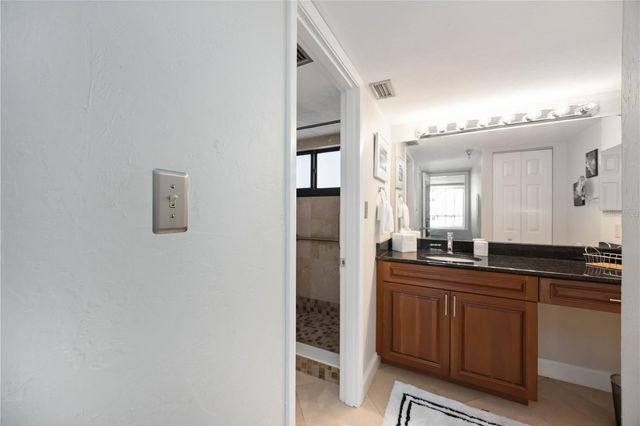 11 SUNSET DRIVE 505, Sarasota, FL 34236