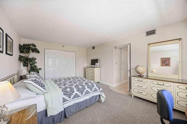 11 SUNSET DRIVE 505, Sarasota, FL 34236