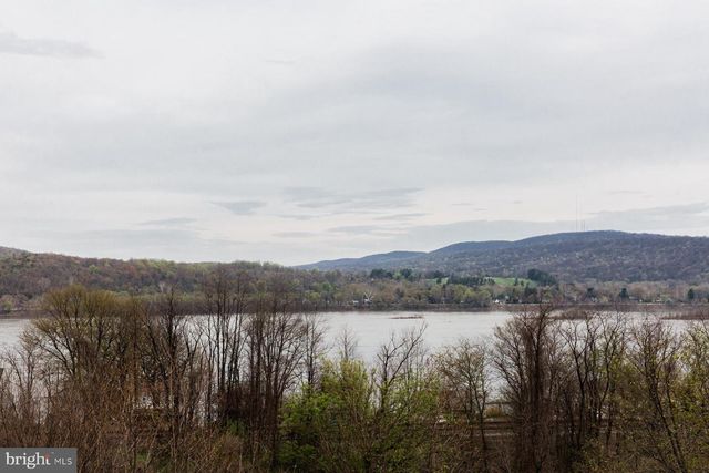 515 MAPLE AVE, Marysville, PA 17053