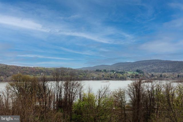 515 MAPLE AVE, Marysville, PA 17053