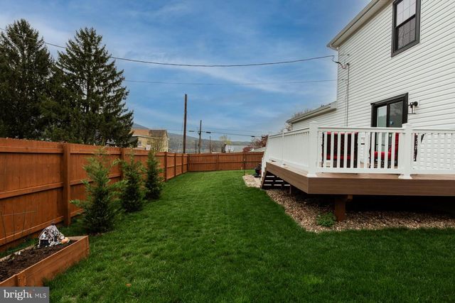 515 MAPLE AVE, Marysville, PA 17053