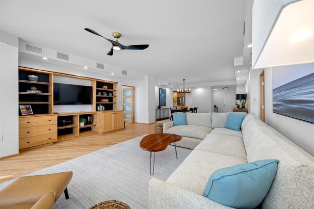 1 BEACH DRIVE SE 2211, St Petersburg, FL 33701