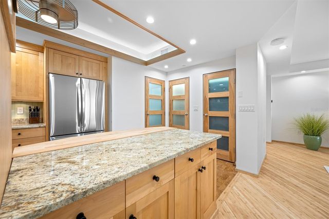 1 BEACH DRIVE SE 2211, St Petersburg, FL 33701