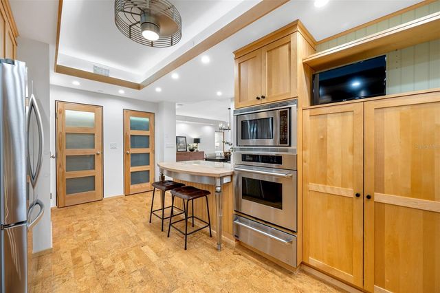 1 BEACH DRIVE SE 2211, St Petersburg, FL 33701
