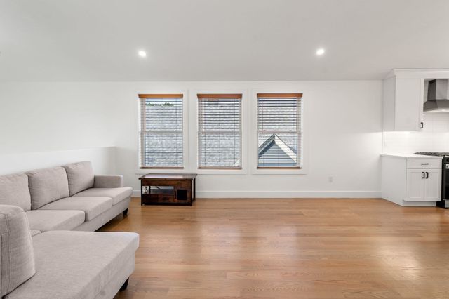43-45 Wellington St 3, Waltham, MA 02451