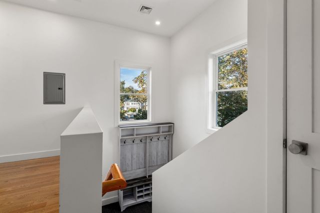 43-45 Wellington St 3, Waltham, MA 02451