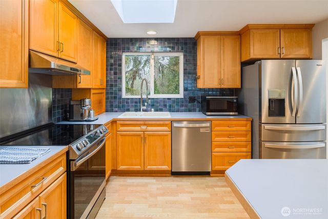 25650 44th Avenue S, Kent, WA 98032