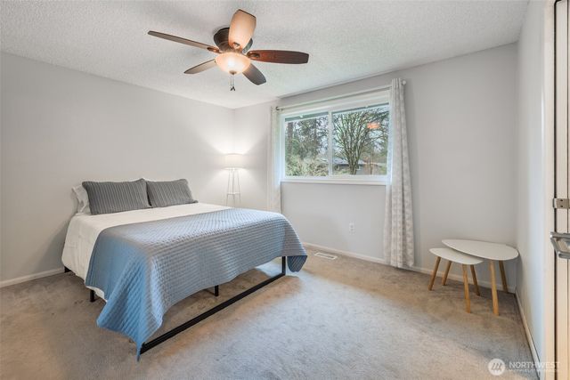 25650 44th Avenue S, Kent, WA 98032