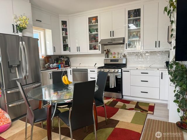 4012 122nd Avenue SE, Bellevue, WA 98006