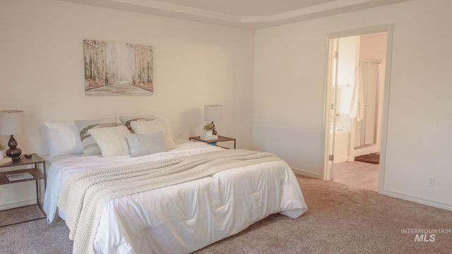 334 E Burney Glen Dr, Meridian, ID 83646