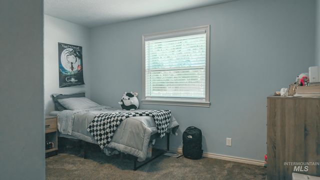 334 E Burney Glen Dr, Meridian, ID 83646