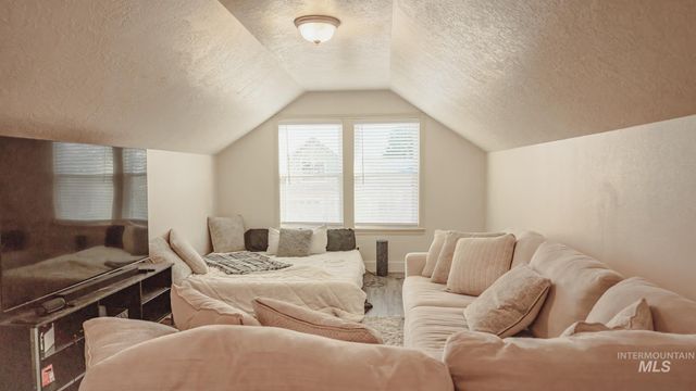 334 E Burney Glen Dr, Meridian, ID 83646