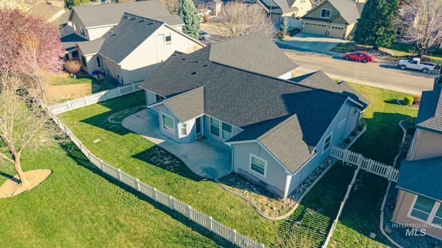 334 E Burney Glen Dr, Meridian, ID 83646