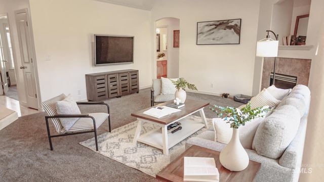 334 E Burney Glen Dr, Meridian, ID 83646