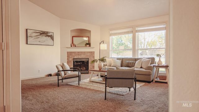 334 E Burney Glen Dr, Meridian, ID 83646