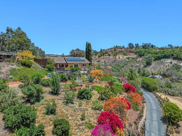 2668 Sugarpine Ln, Fallbrook, CA 92028