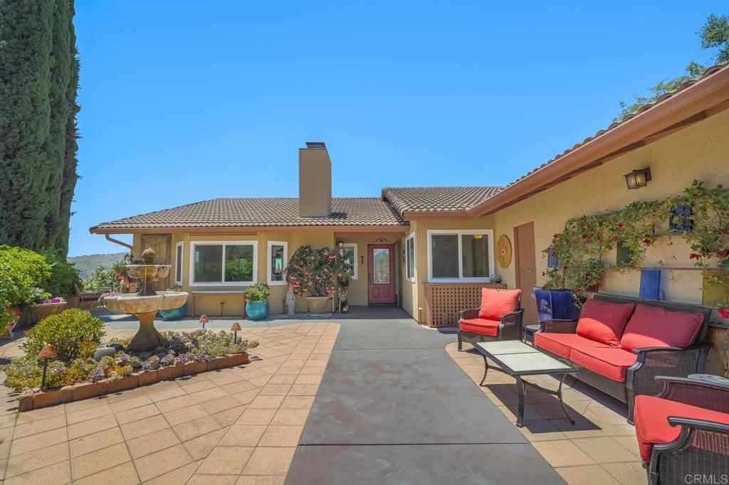 2668 Sugarpine Ln, Fallbrook, CA 92028