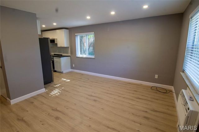 5349 Arsenal 5, St Louis, MO 63139
