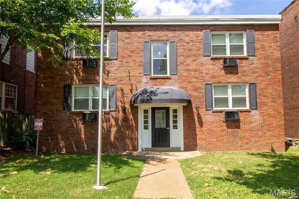 5349 Arsenal 5, St Louis, MO 63139