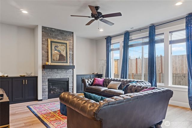 7401 174th St Ct E, Puyallup, WA 98375