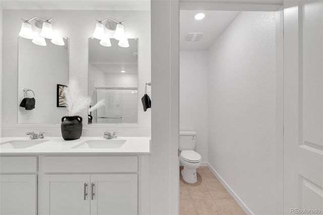 212 S Uriah Street, Aurora, CO 80018