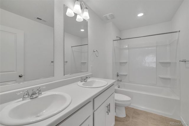 212 S Uriah Street, Aurora, CO 80018