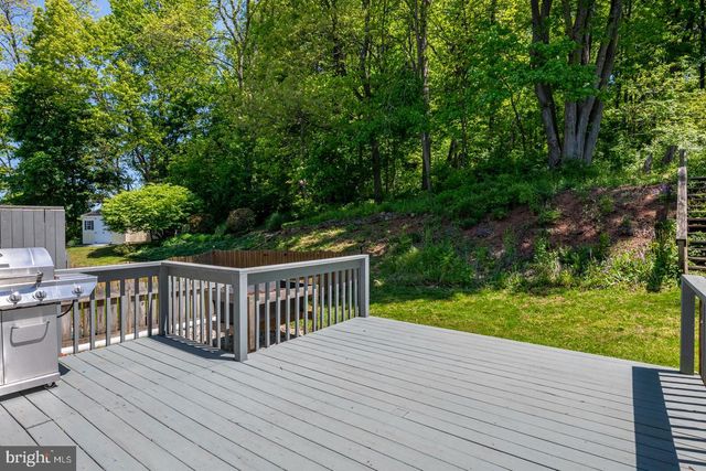 26 HIGHLAND CT, Reinholds, PA 17569