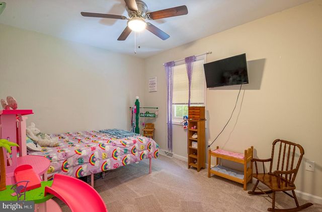 26 HIGHLAND CT, Reinholds, PA 17569