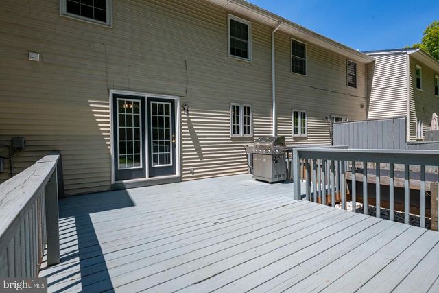 26 HIGHLAND CT, Reinholds, PA 17569