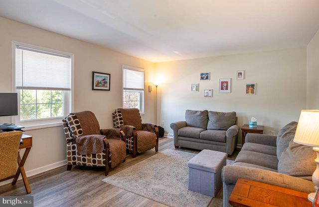 26 HIGHLAND CT, Reinholds, PA 17569