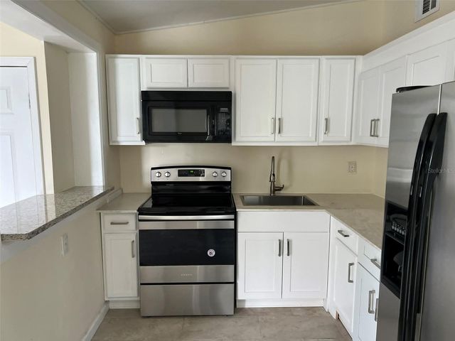 682 WALKUP DRIVE, Orlando, FL 32808